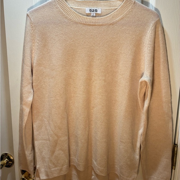 LUXE 525 Cashmere Crewneck Sweater - Picture 2 of 8